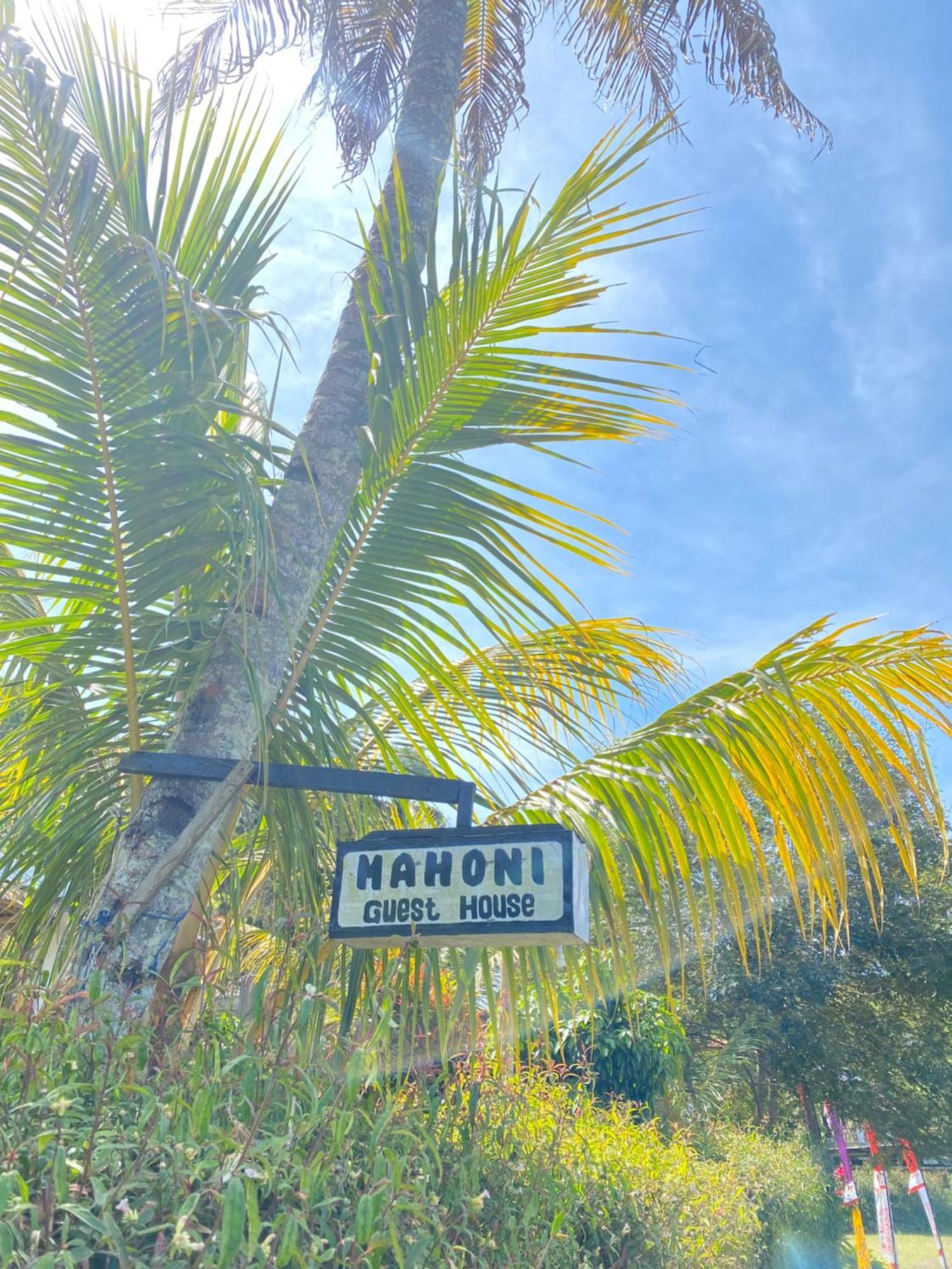 Mahoni Guest House Kelimutu Bagian luar foto